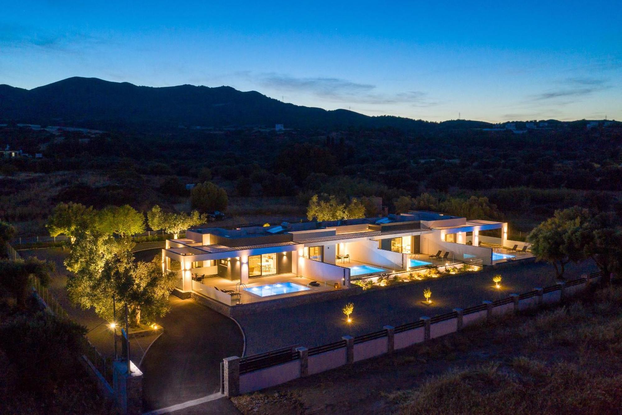 Armonia Suites Gennadi Exterior photo